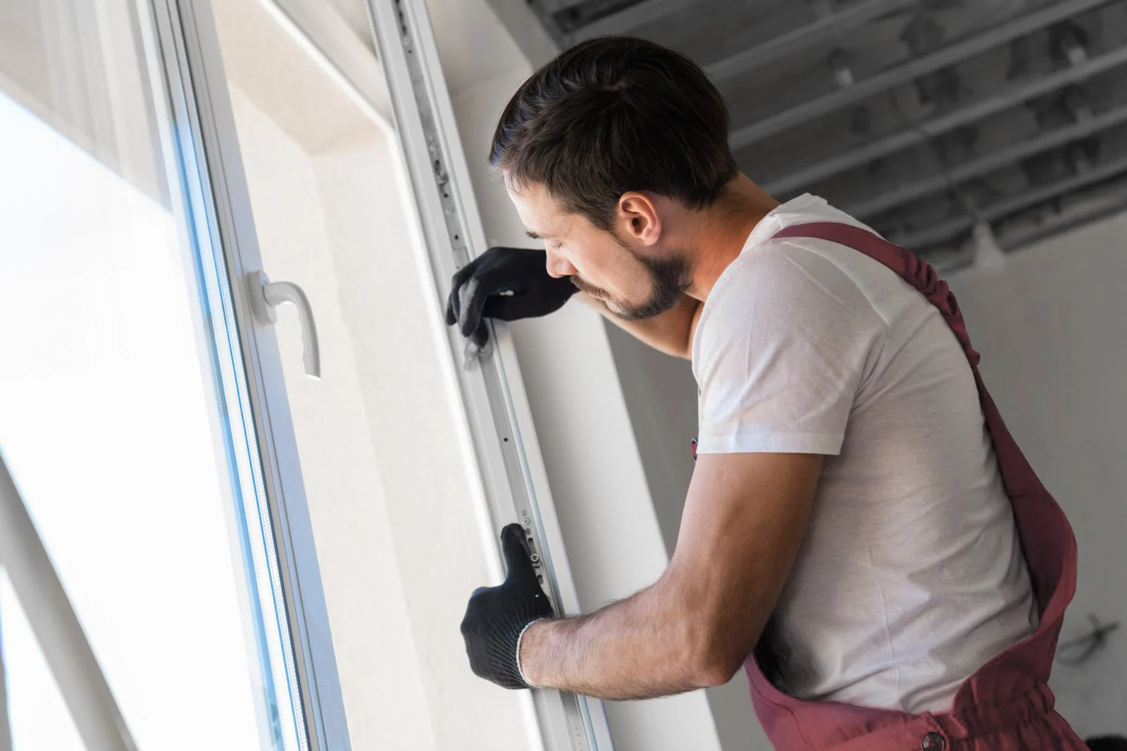 Usługa czyszczenia i smarowania okien